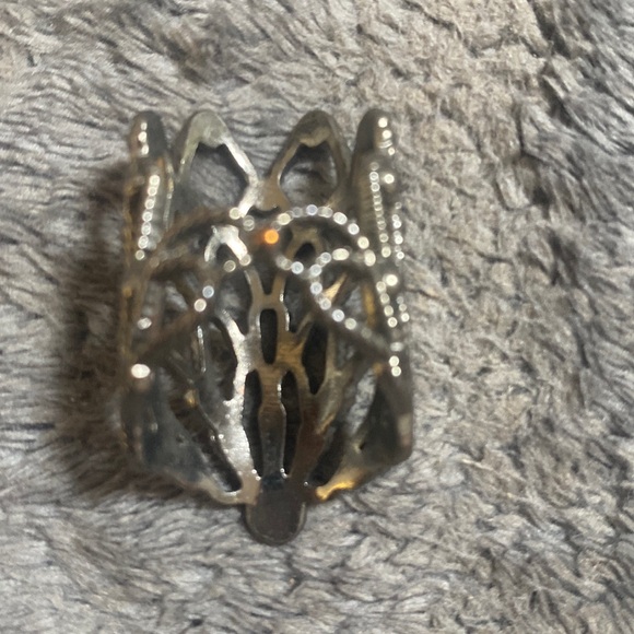 Gorgeous RING! - Picture 4 of 5